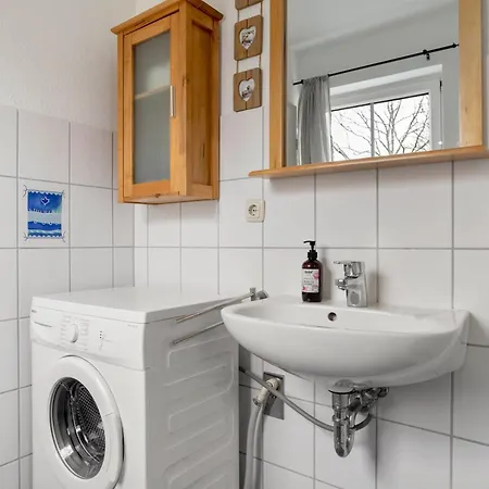 Haus Boddenkieker 1 Ruegen Moenchgut *
