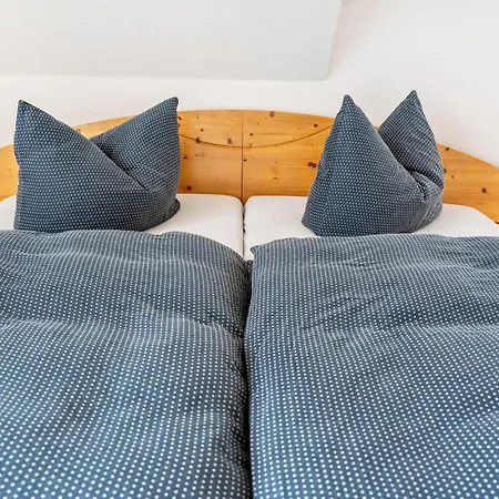 Haus Boddenkieker 1 Ruegen Moenchgut Апартаменты *