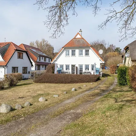 Haus Boddenkieker 1 Ruegen Moenchgut Апартаменты